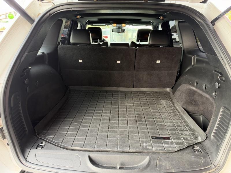 Jeep Grand Cherokee Laredo 4WD 2015