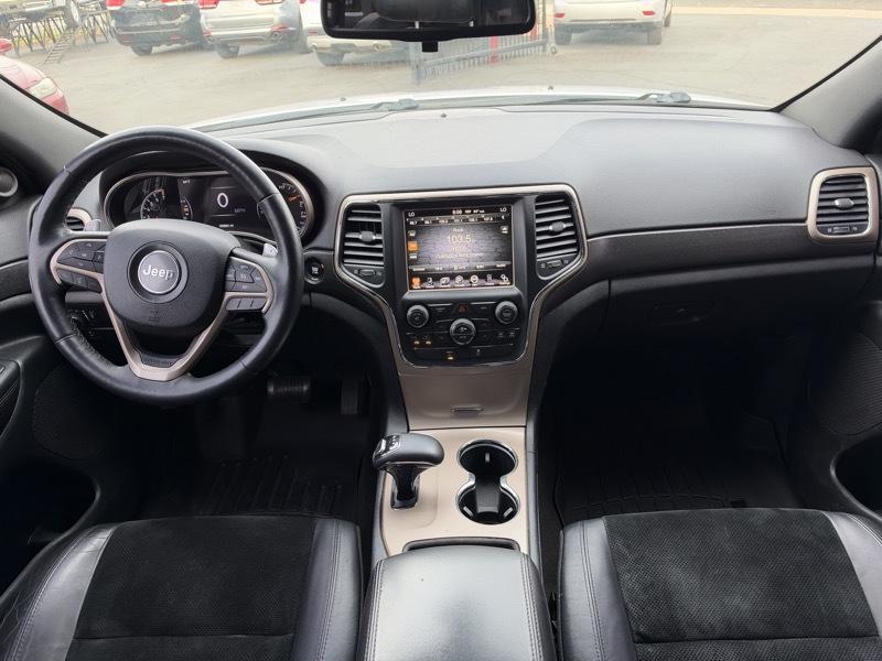 Jeep Grand Cherokee Laredo 4WD 2015
