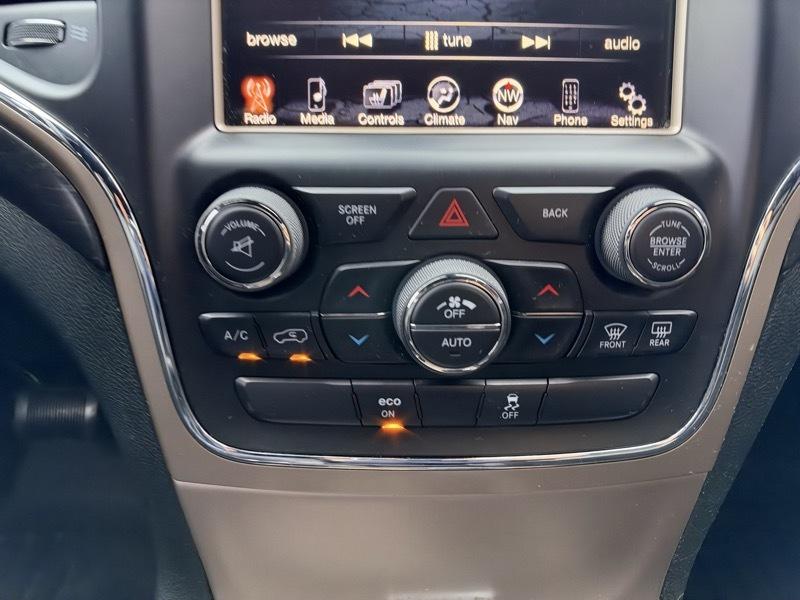 Jeep Grand Cherokee Laredo 4WD 2015