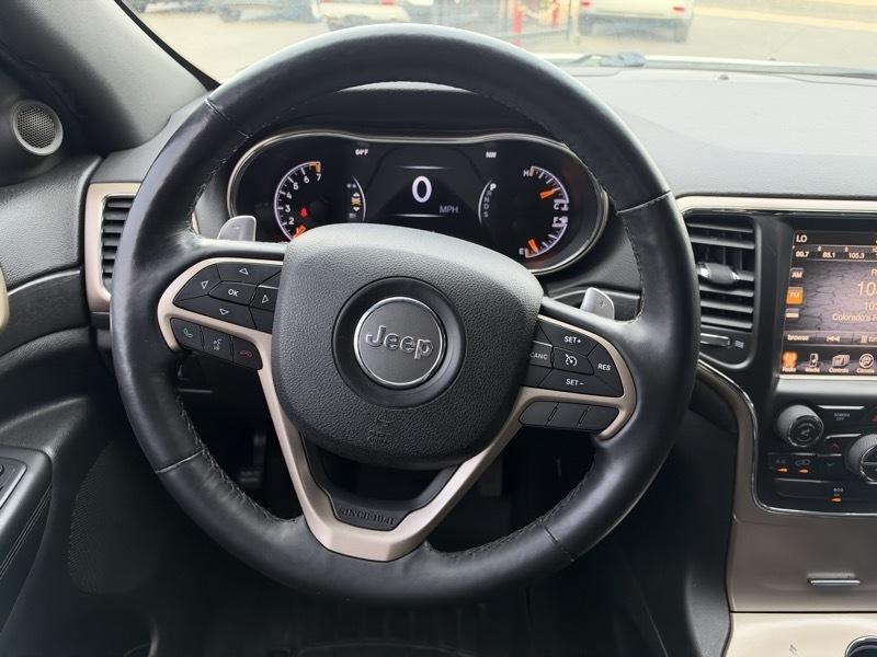 Jeep Grand Cherokee Laredo 4WD 2015