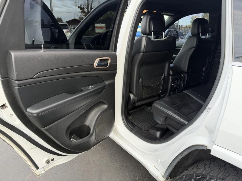Jeep Grand Cherokee Laredo 4WD 2015
