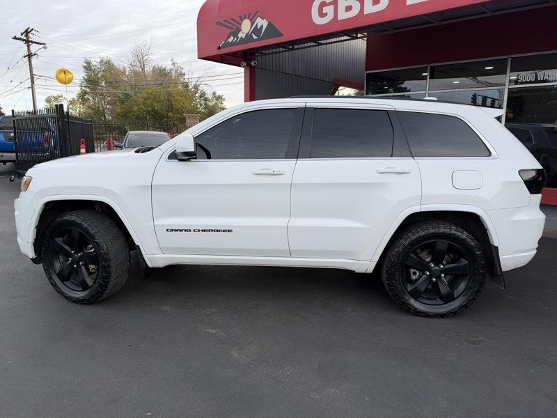 Jeep Grand Cherokee Laredo 4WD 2015