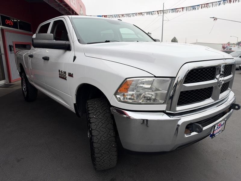RAM 2500 Tradesman Crew Cab SWB 4WD 2017