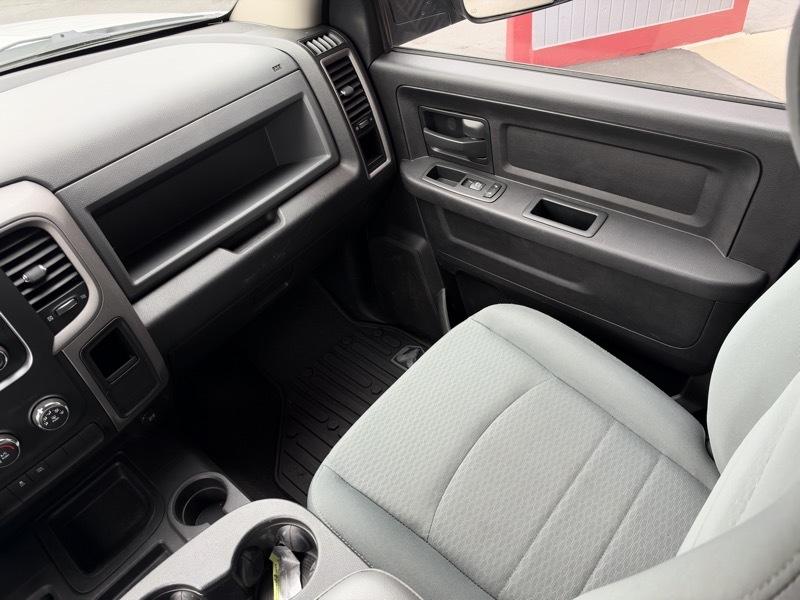 RAM 2500 Tradesman Crew Cab SWB 4WD 2017