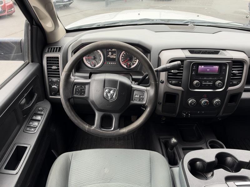 RAM 2500 Tradesman Crew Cab SWB 4WD 2017