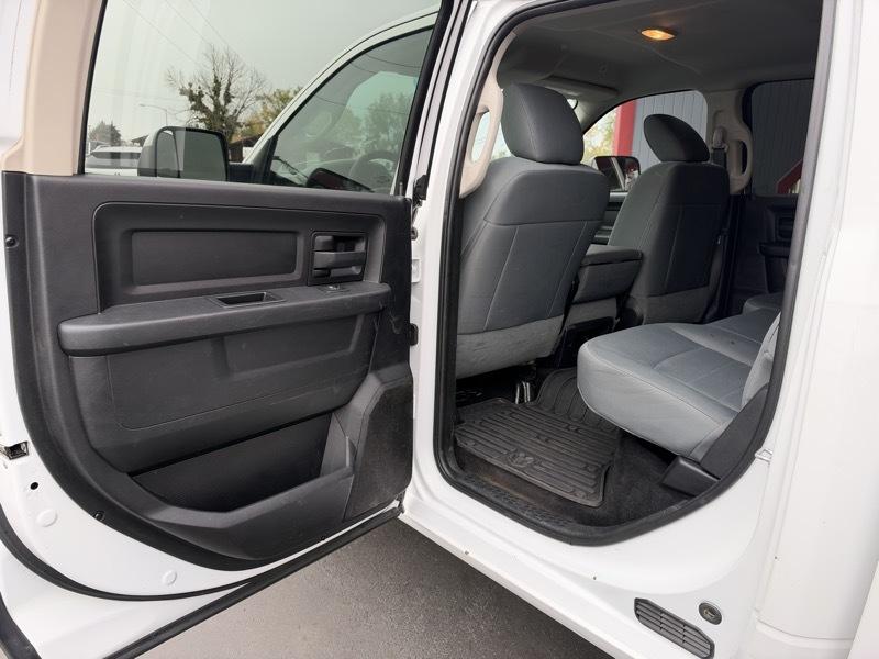 RAM 2500 Tradesman Crew Cab SWB 4WD 2017