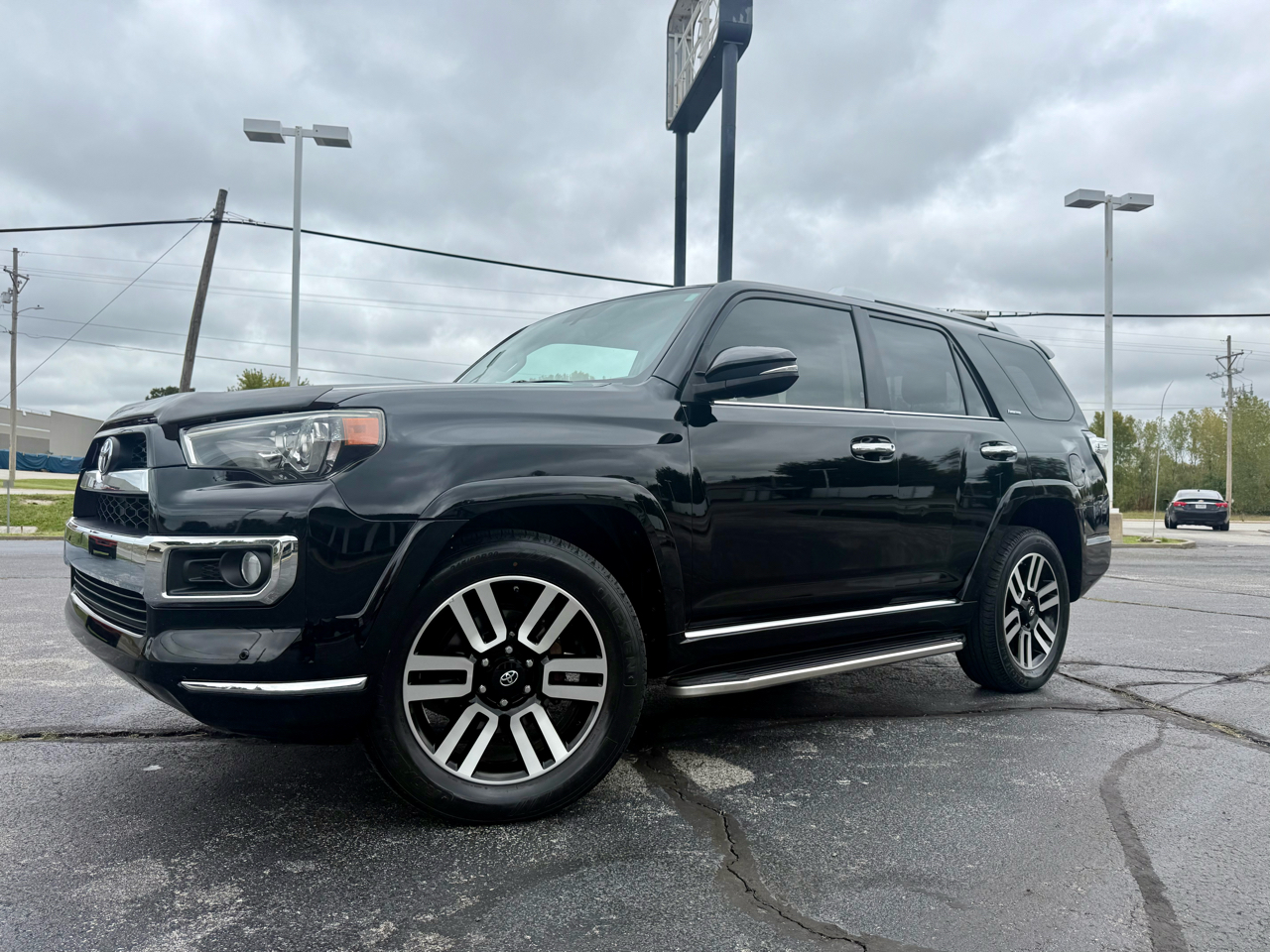 Toyota 4Runner Limited 2WD V6 2017 Toyota 4Runner Limited 2WD V6 2017