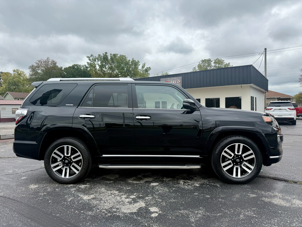 Toyota 4Runner Limited 2WD V6 2017 Toyota 4Runner Limited 2WD V6 2017