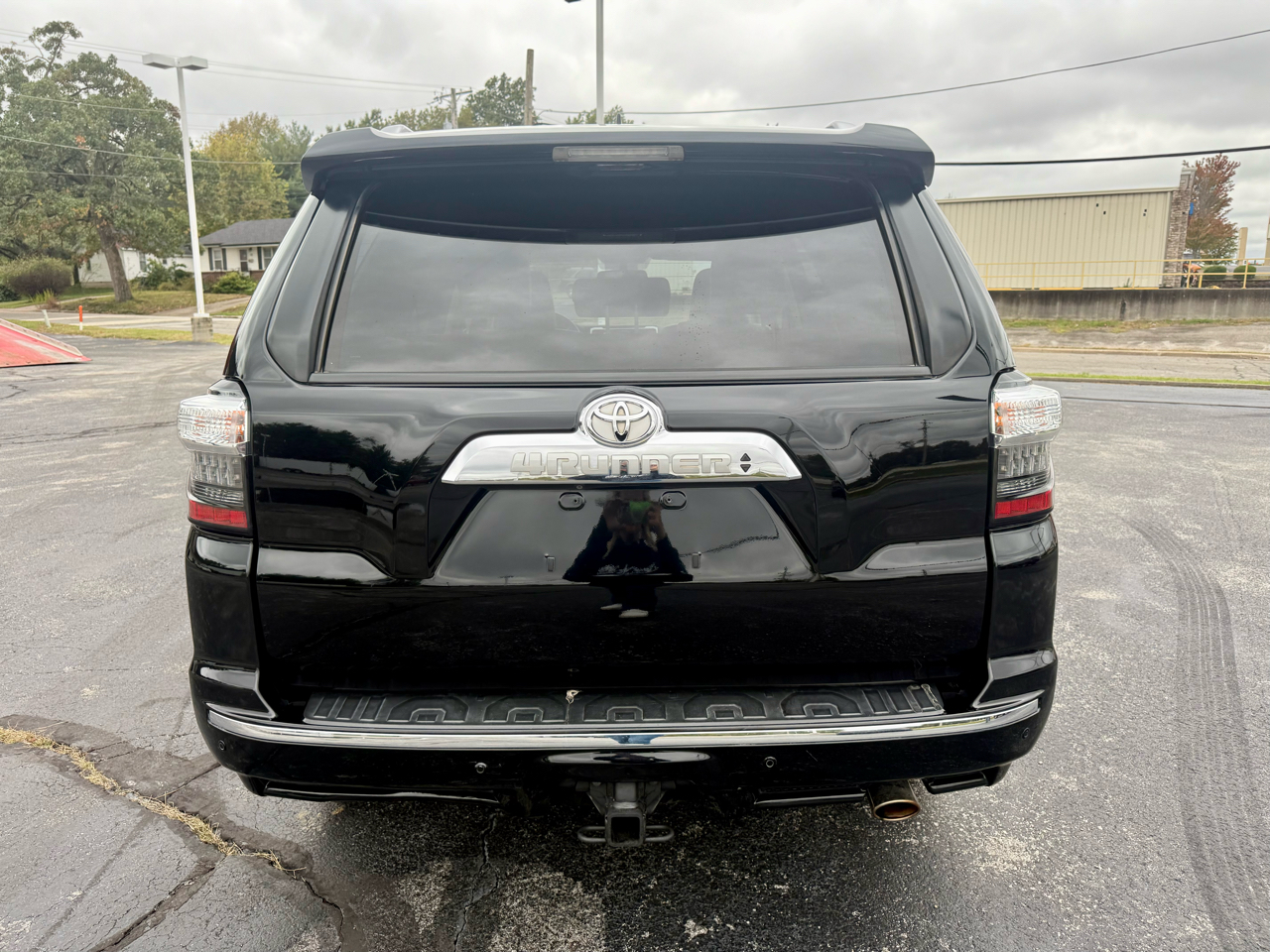 Toyota 4Runner Limited 2WD V6 2017 Toyota 4Runner Limited 2WD V6 2017