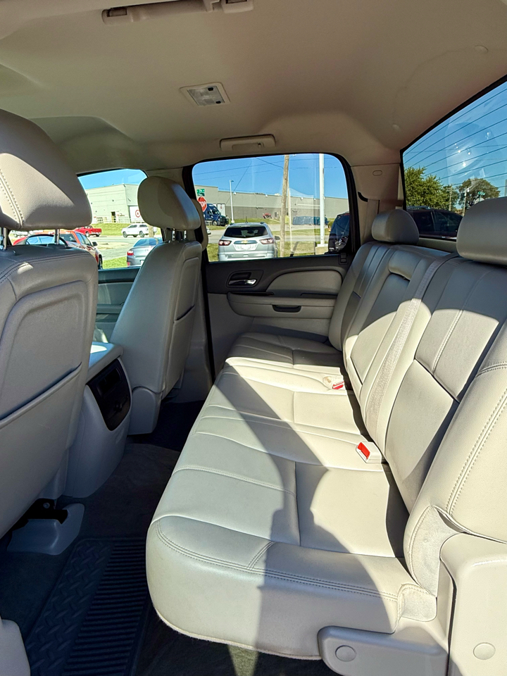 Chevrolet Silverado 1500 LTZ Crew Cab 4WD 2010 Chevrolet Silverado 1500 LTZ Crew Cab 4WD 2010