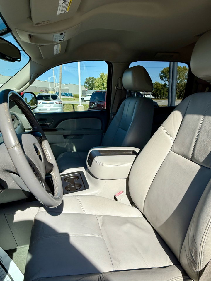 Chevrolet Silverado 1500 LTZ Crew Cab 4WD 2010 Chevrolet Silverado 1500 LTZ Crew Cab 4WD 2010