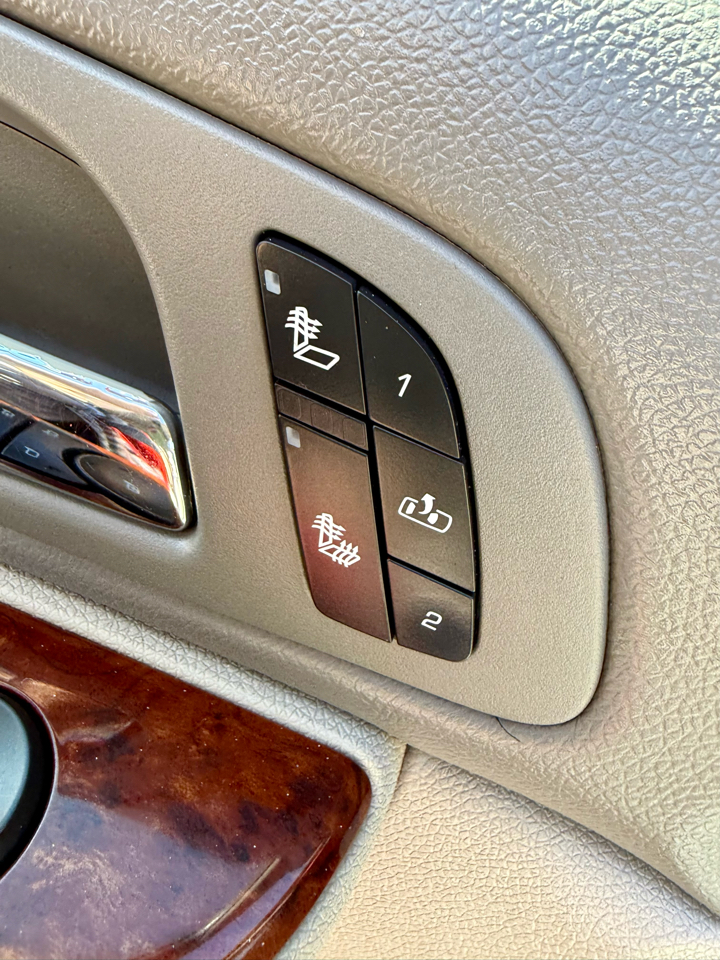 Chevrolet Silverado 1500 LTZ Crew Cab 4WD 2010 Chevrolet Silverado 1500 LTZ Crew Cab 4WD 2010