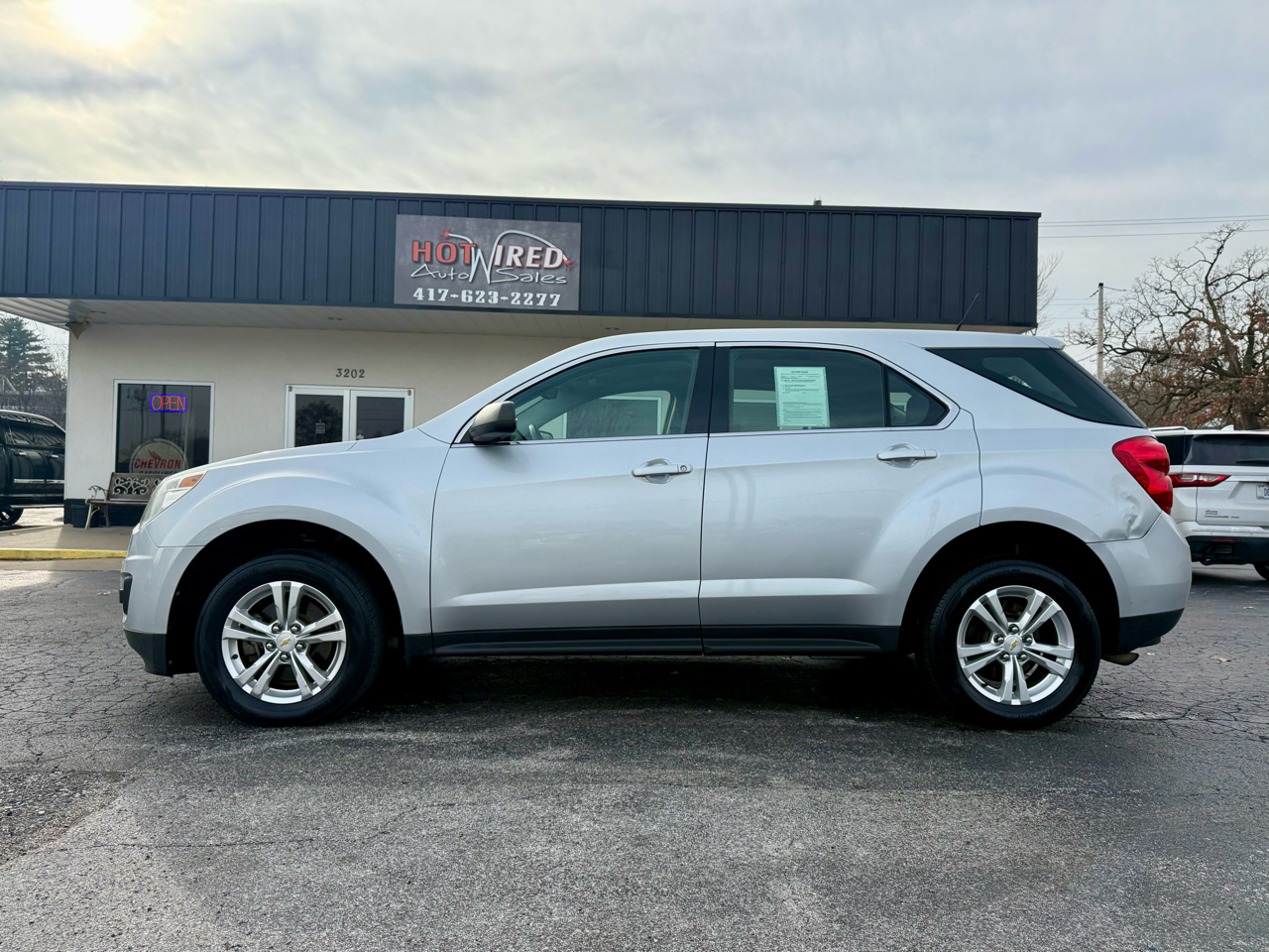 Chevrolet Equinox LS 2WD 2011