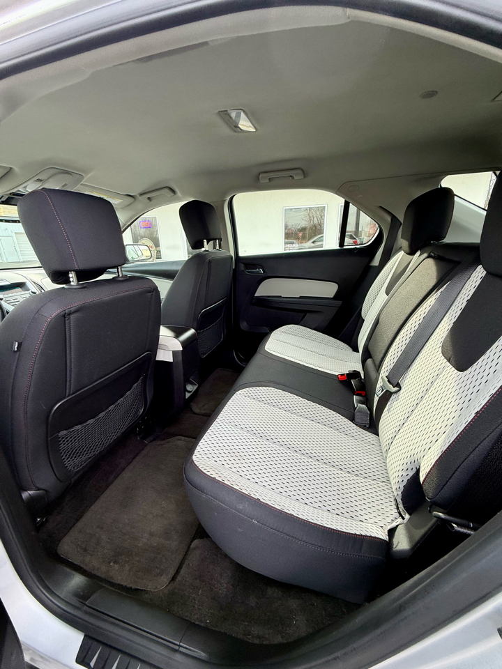 Chevrolet Equinox LS 2WD 2011