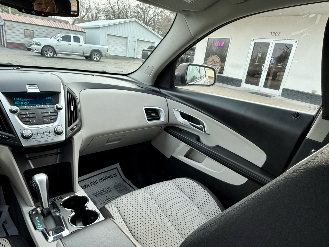 Chevrolet Equinox LS 2WD 2011