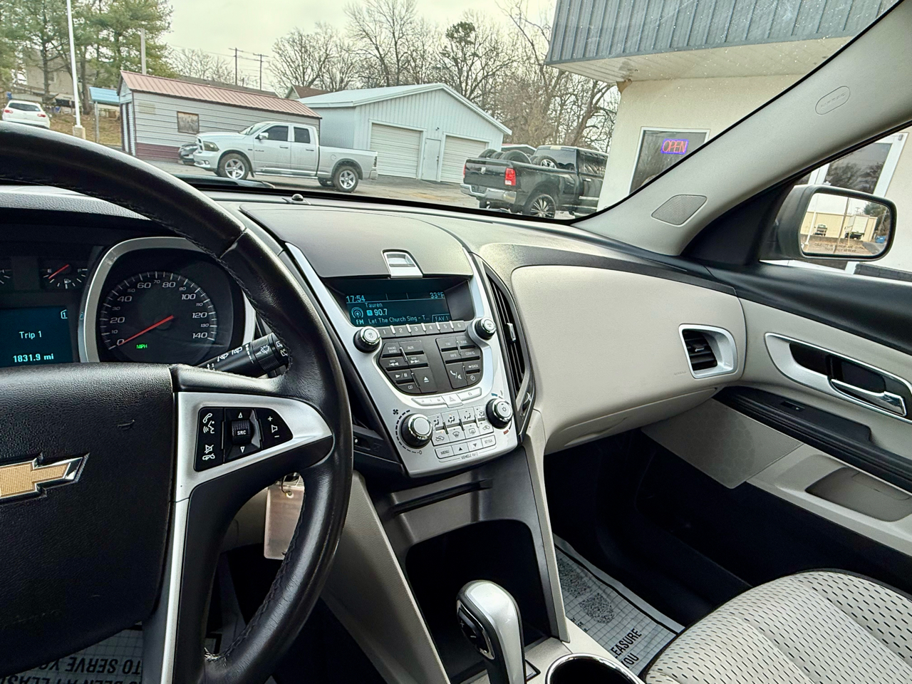 Chevrolet Equinox LS 2WD 2011