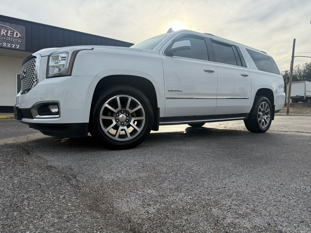 GMC Yukon XL Denali 4WD 2016