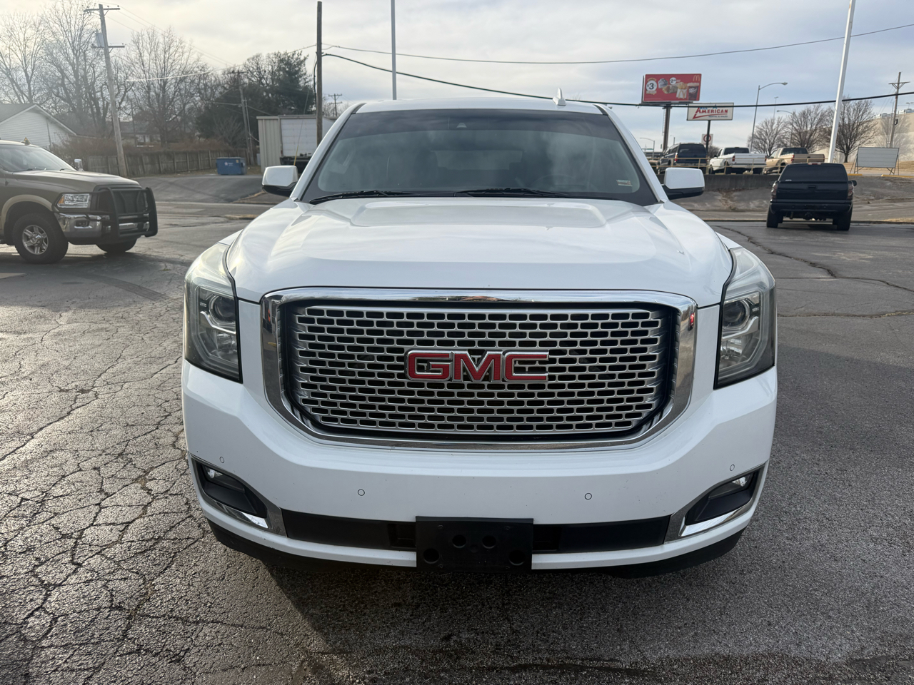 GMC Yukon XL Denali 4WD 2016