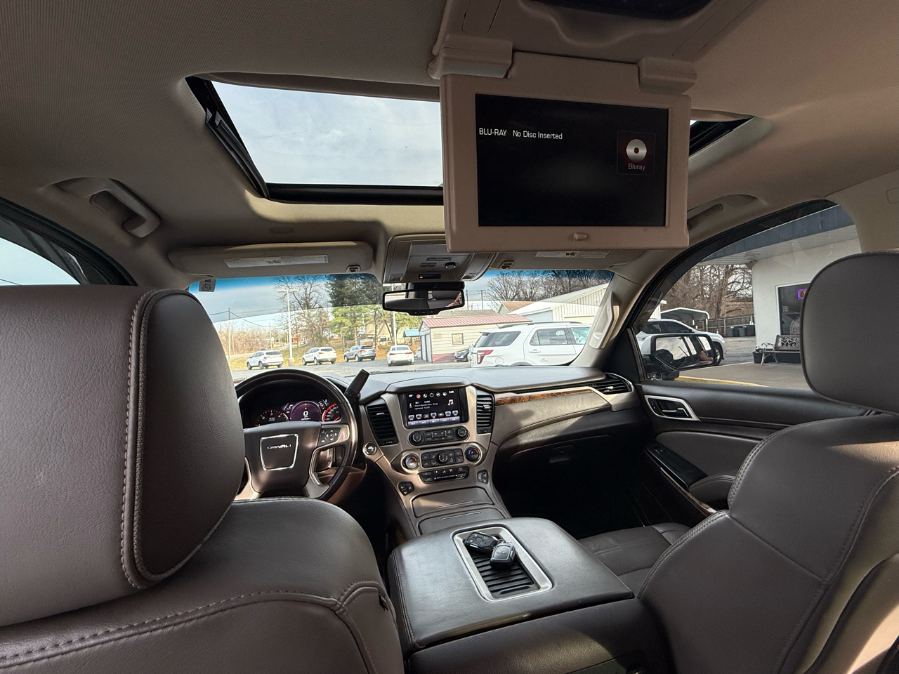 GMC Yukon XL Denali 4WD 2016