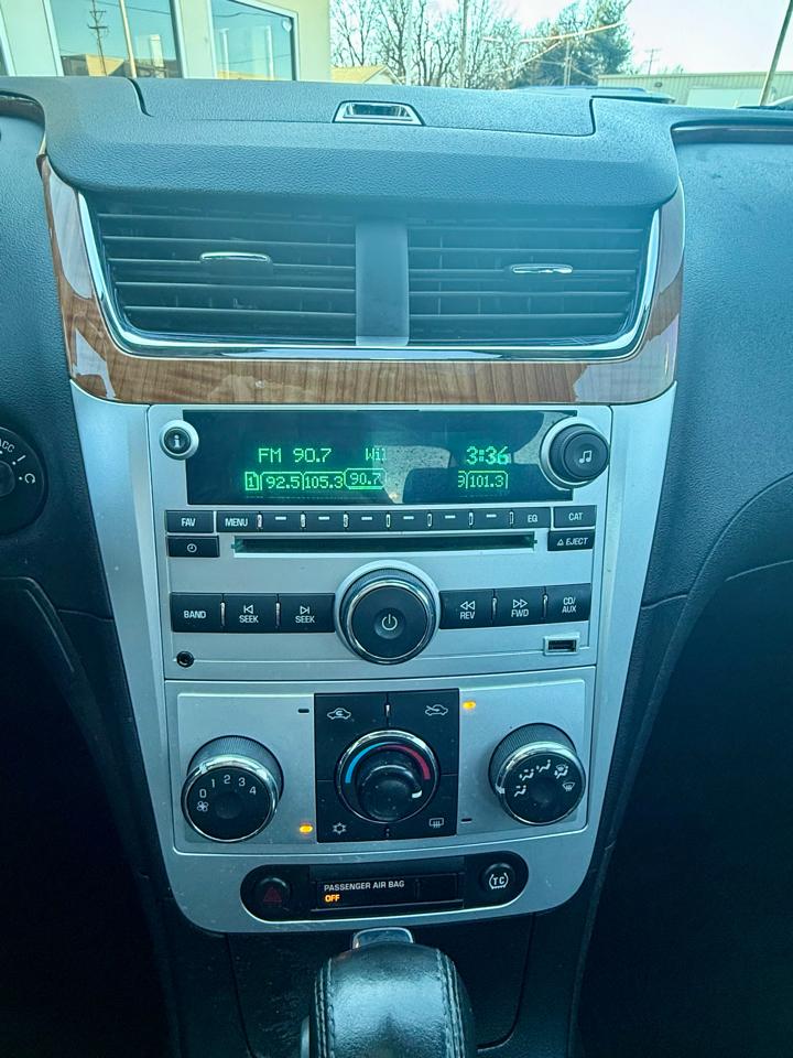 Chevrolet Malibu 2LT 2011