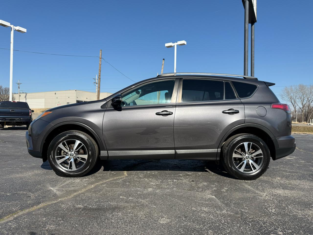 Toyota RAV4 XLE AWD 2016