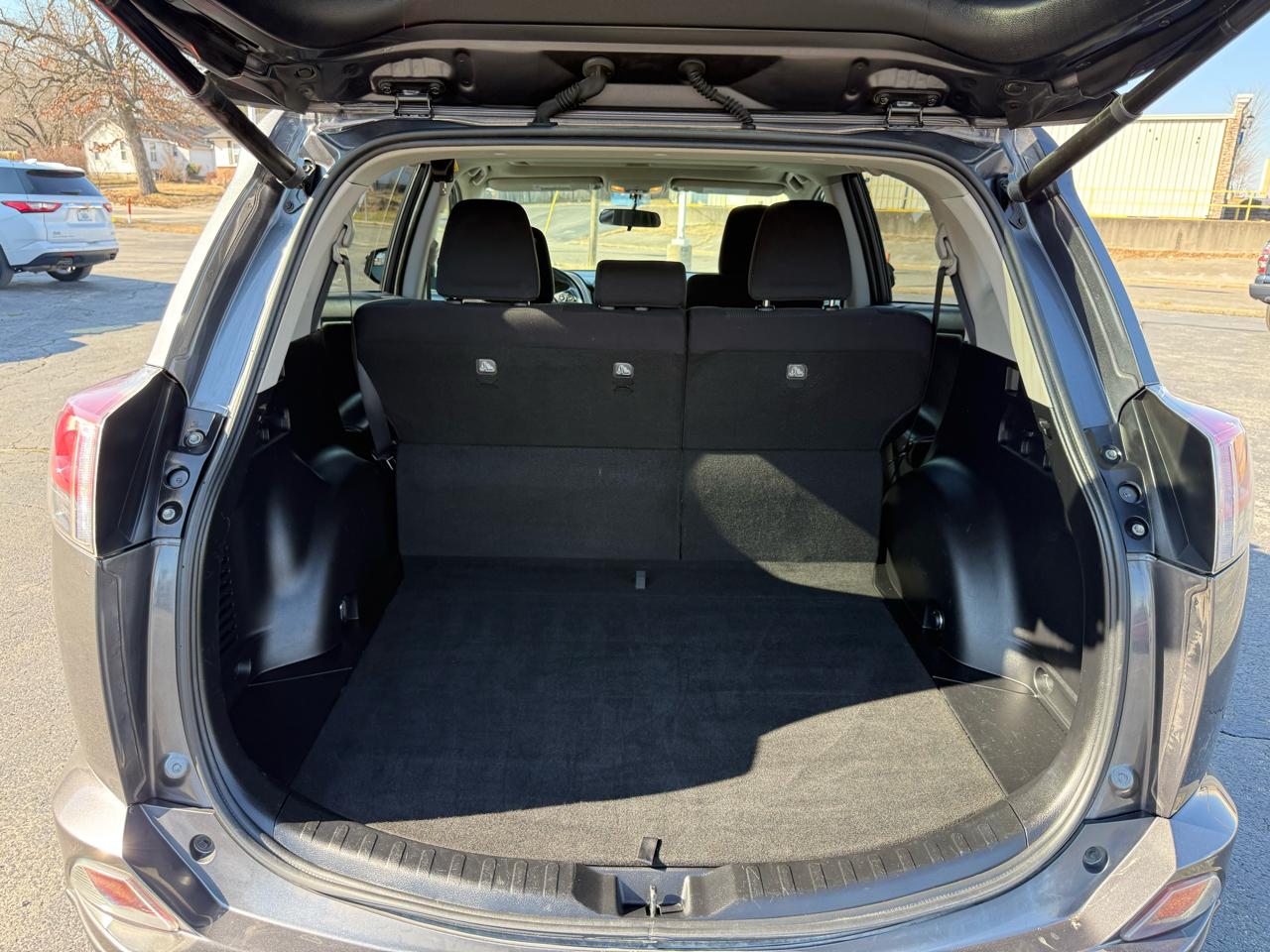 Toyota RAV4 XLE AWD 2016