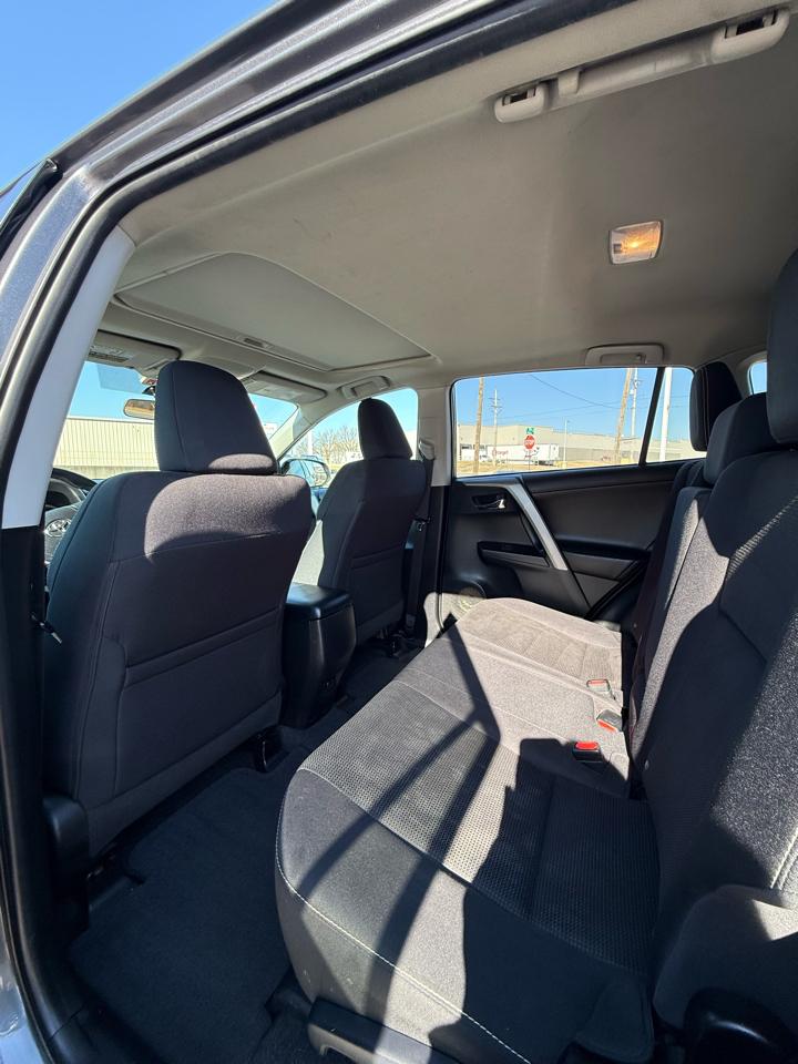 Toyota RAV4 XLE AWD 2016