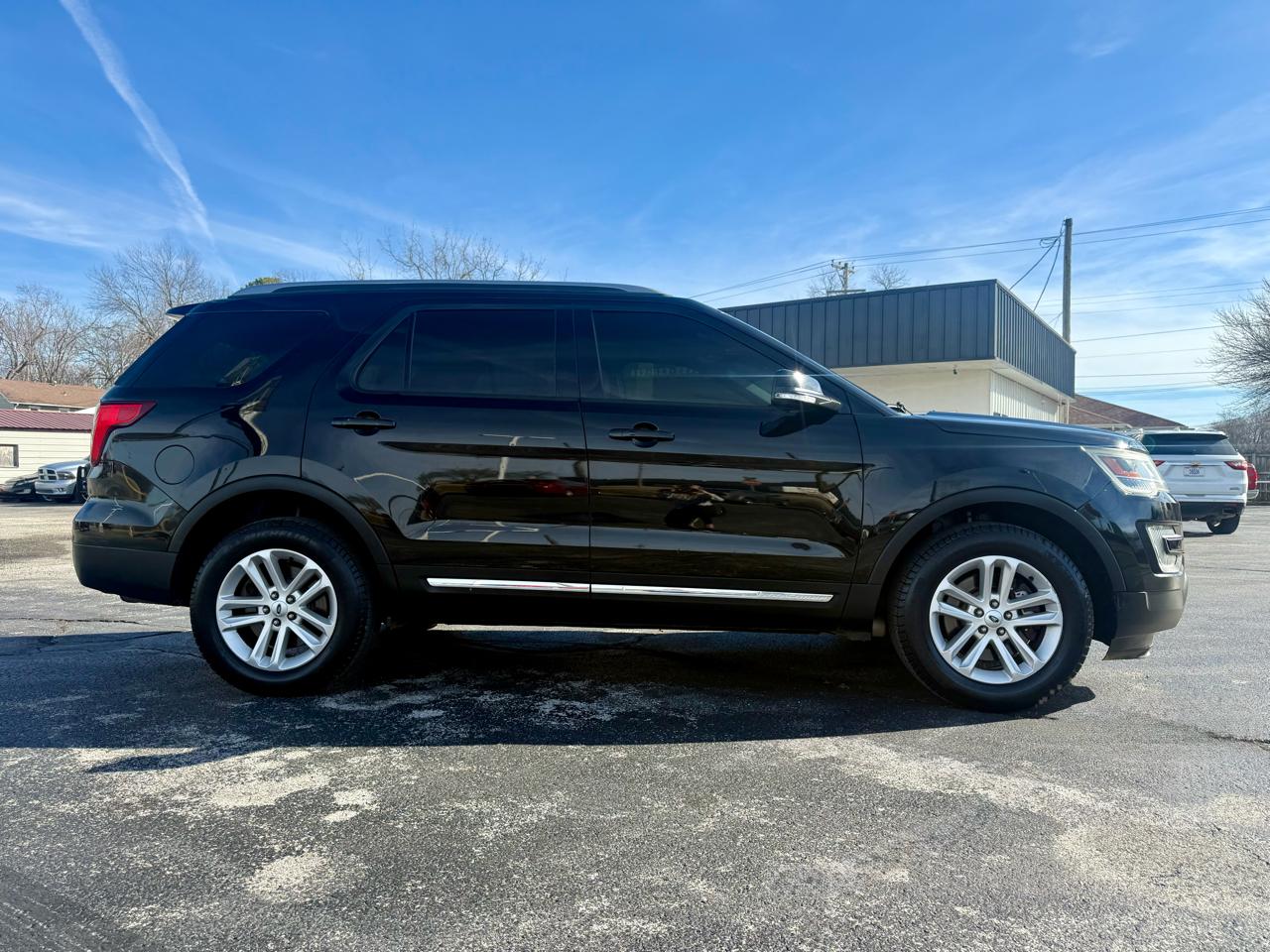 Ford Explorer XLT FWD 2016