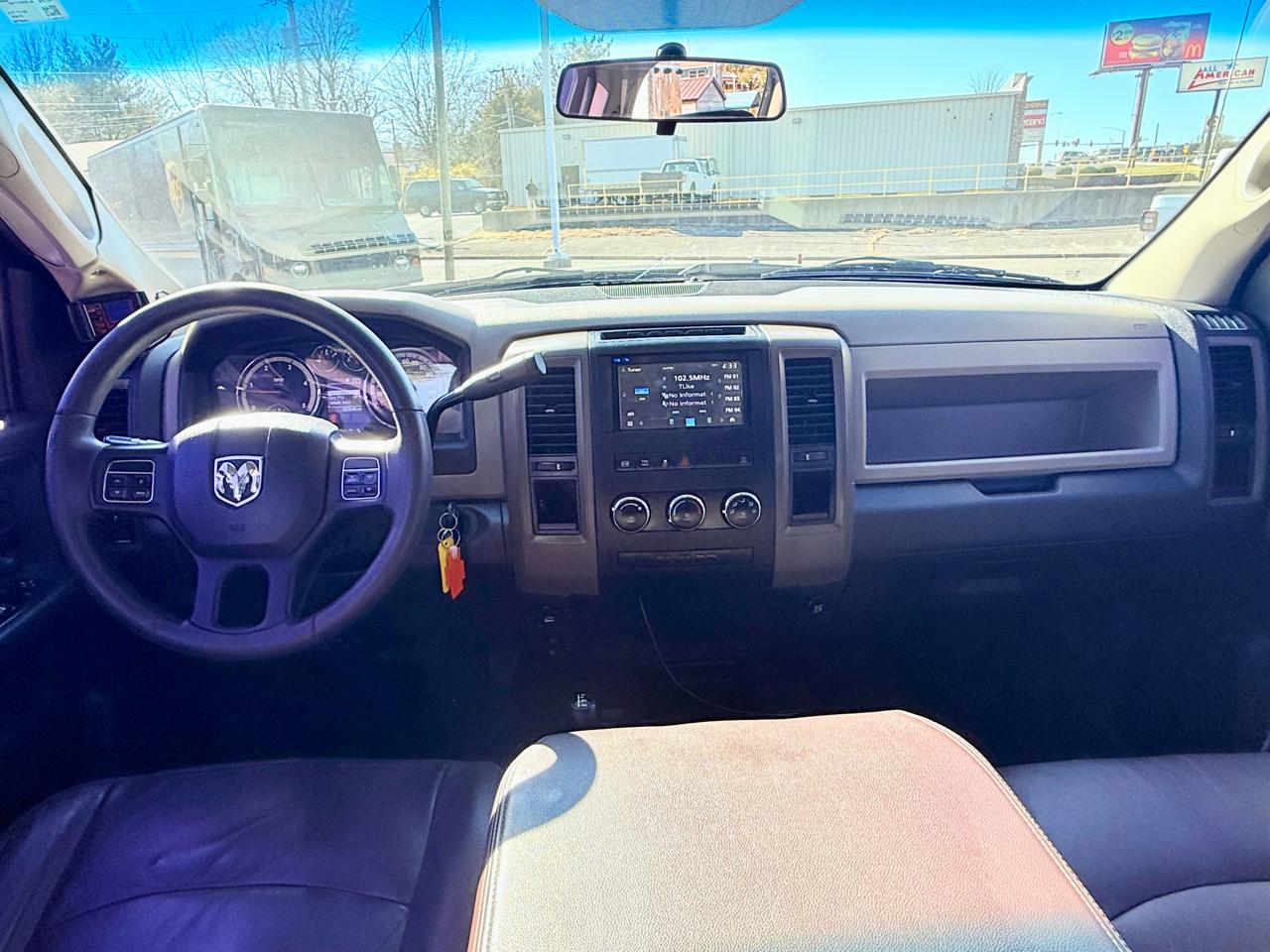 RAM 2500 ST Crew Cab SWB 4WD 2012