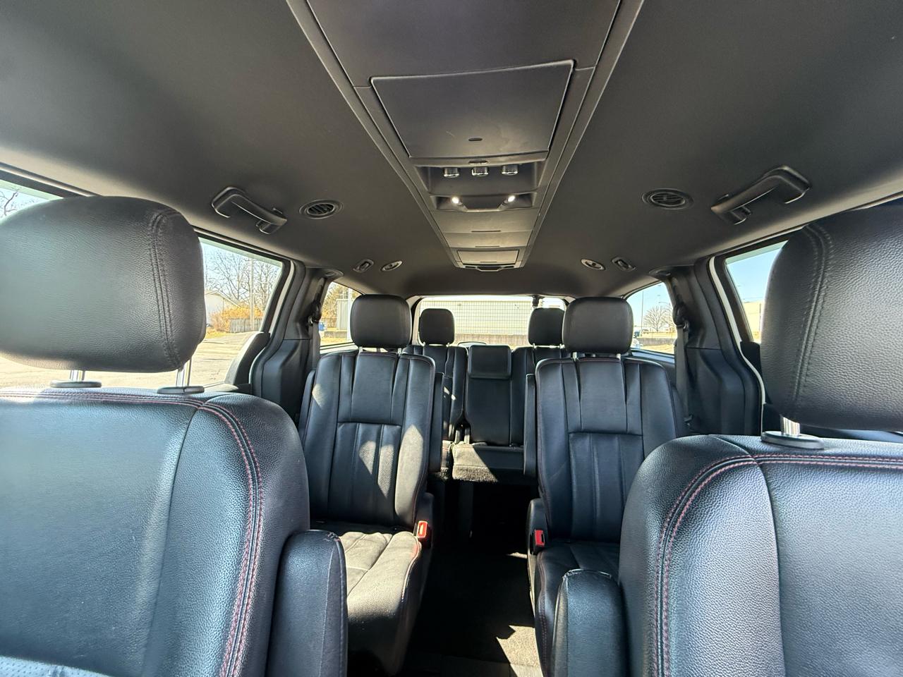 Dodge Grand Caravan R/T 2016