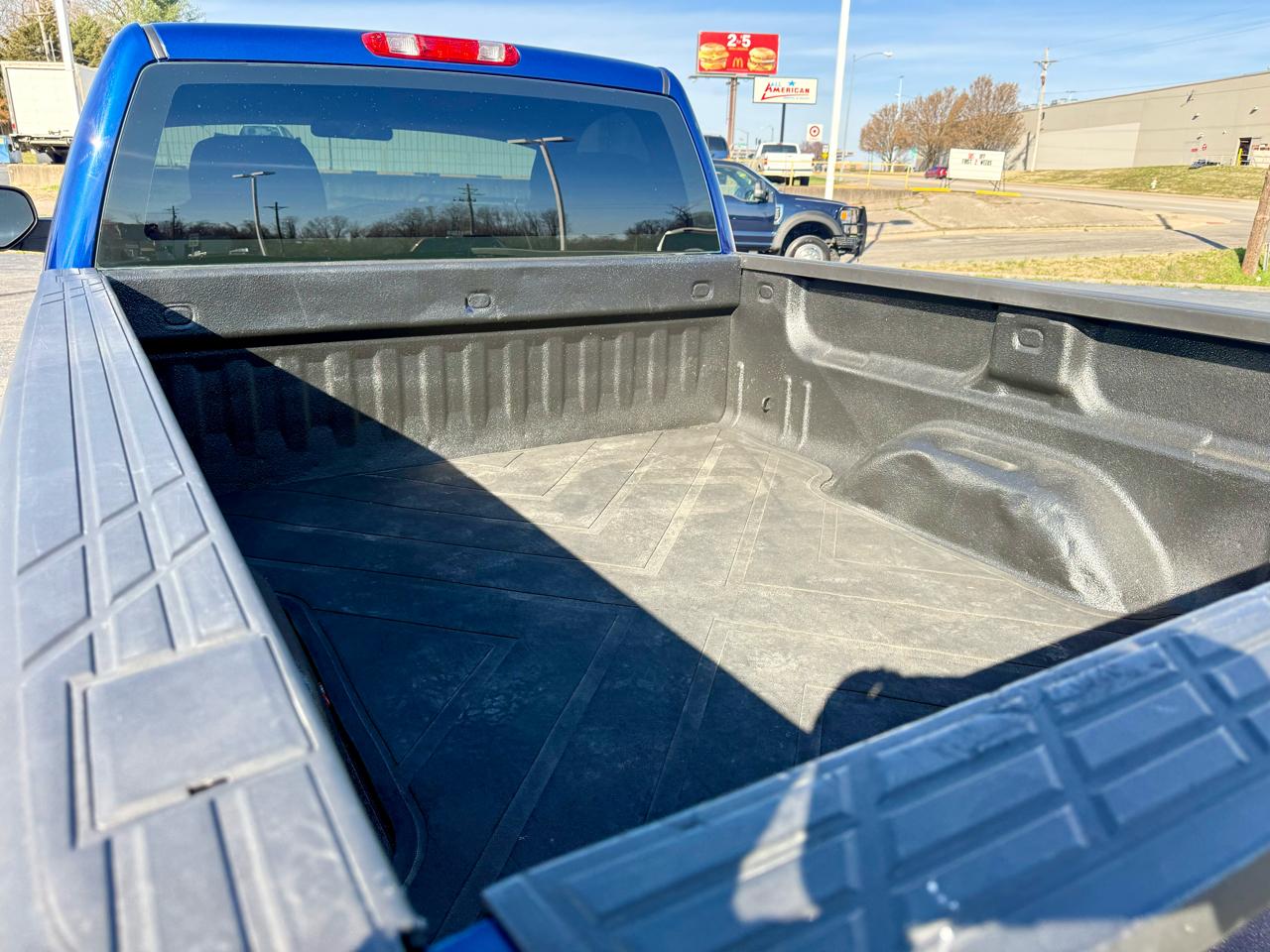 Chevrolet Silverado 1500 4WD Reg Cab 119.0" LT 2013