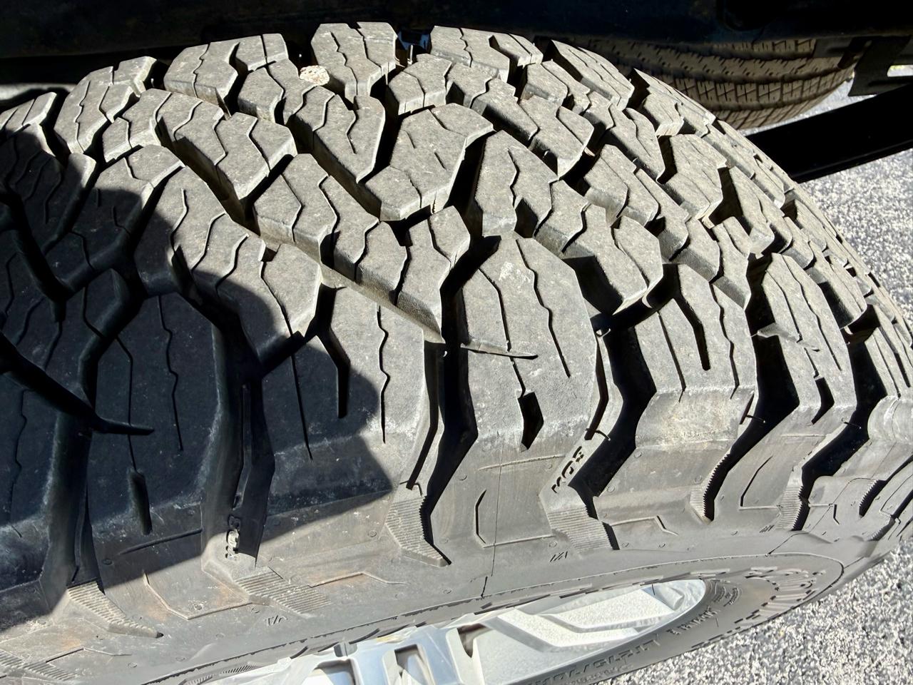 Chevrolet Silverado 1500 4WD Reg Cab 119.0" LT 2013