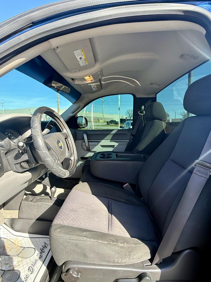 Chevrolet Silverado 1500 4WD Reg Cab 119.0" LT 2013