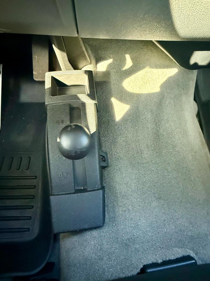 Chevrolet Silverado 1500 4WD Reg Cab 119.0" LT 2013