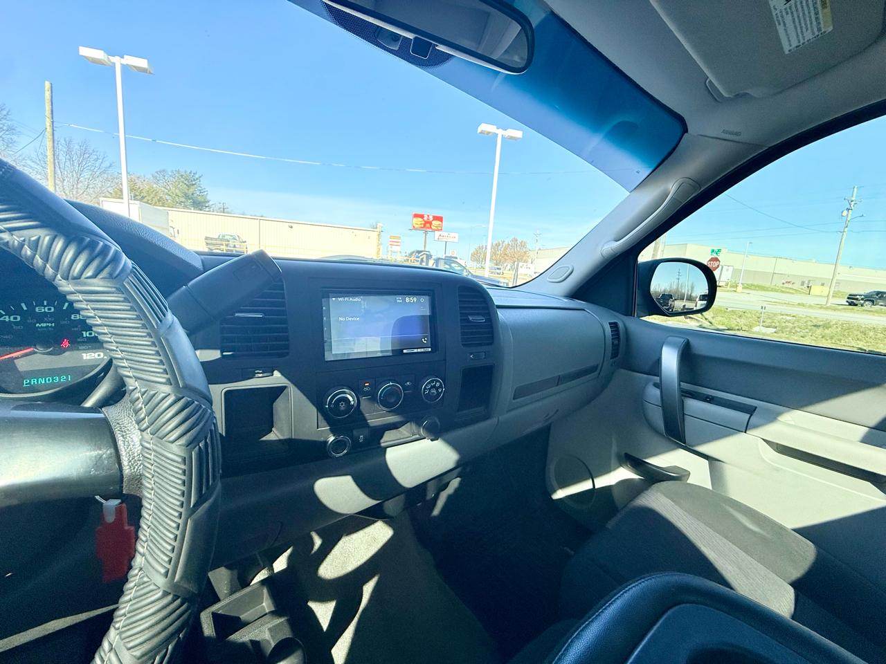 Chevrolet Silverado 1500 4WD Reg Cab 119.0" LT 2013