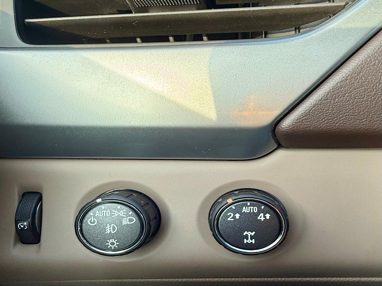 Chevrolet Tahoe LTZ 4WD 2015