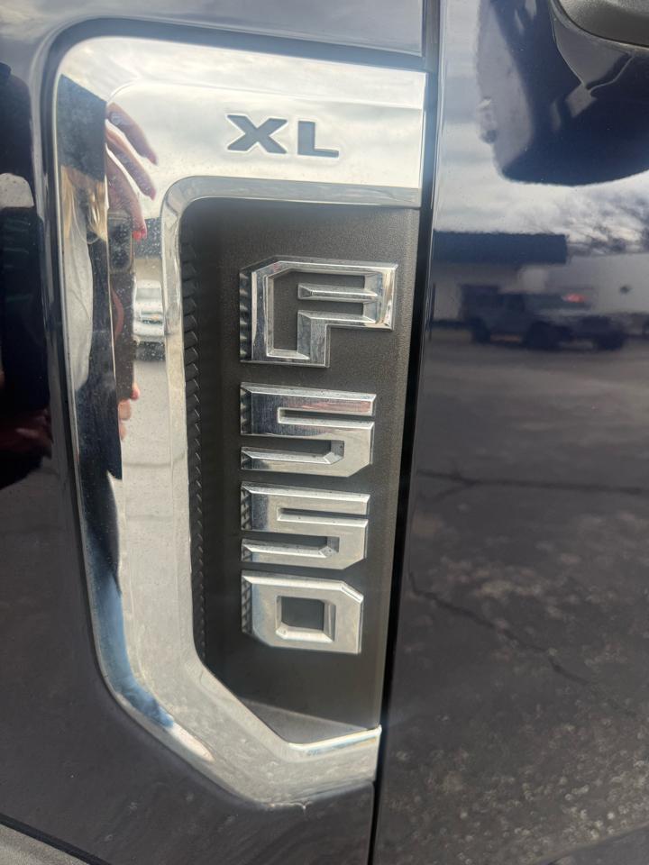 Ford F-550 Regular Cab DRW 2WD 2022