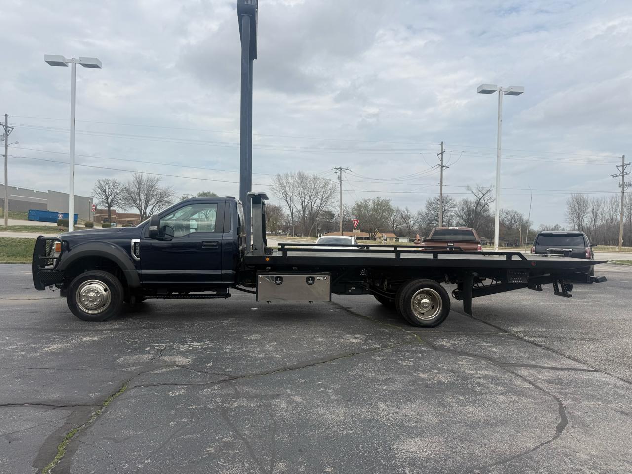 Ford F-550 Regular Cab DRW 2WD 2022