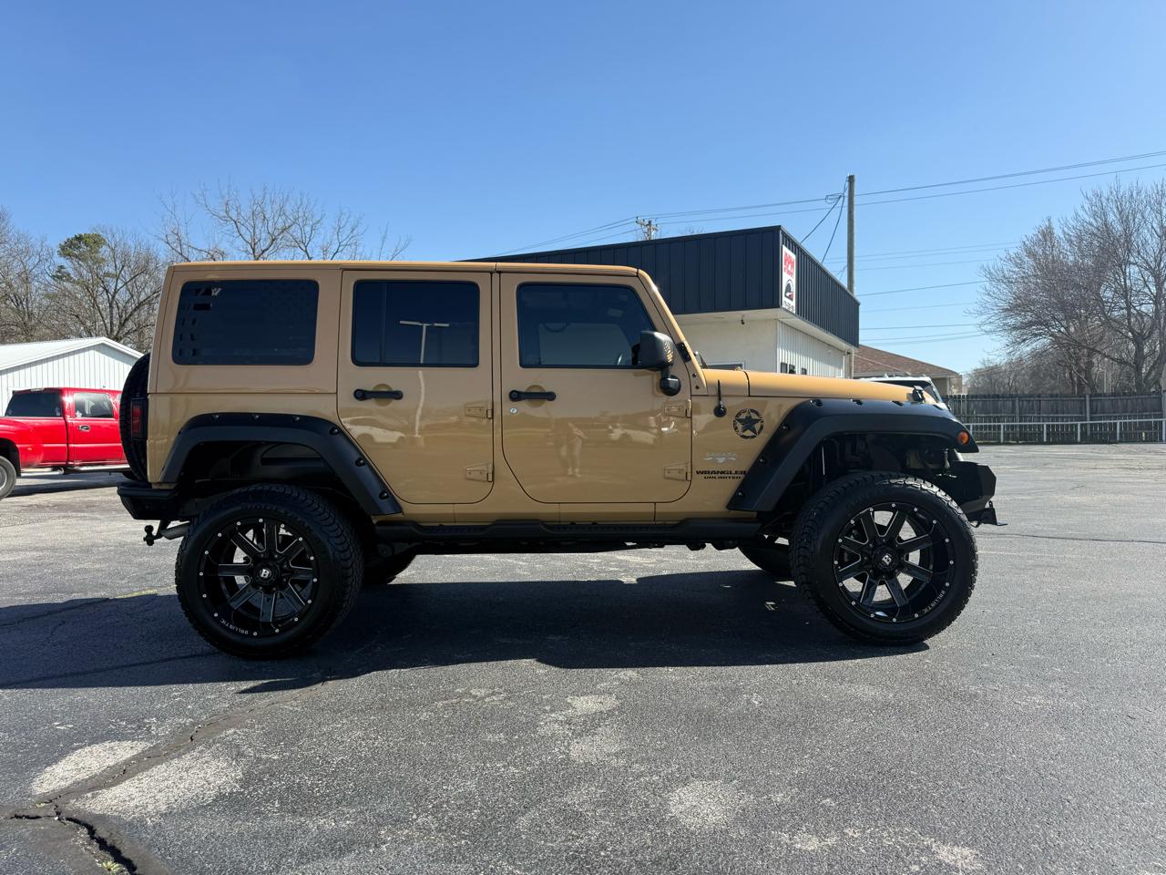 Jeep Wrangler Unlimited Sahara 4WD 2014