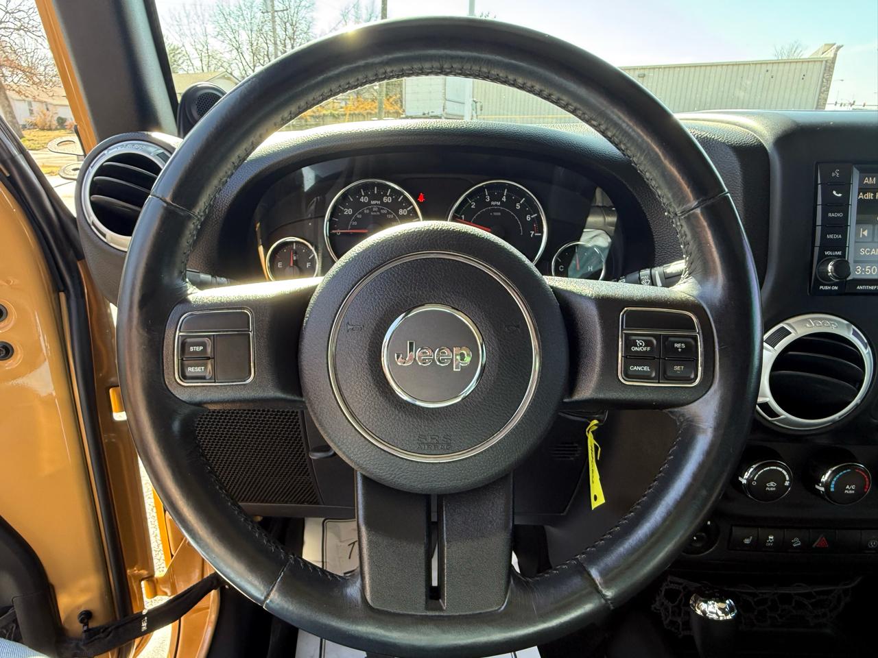 Jeep Wrangler Unlimited Sahara 4WD 2014