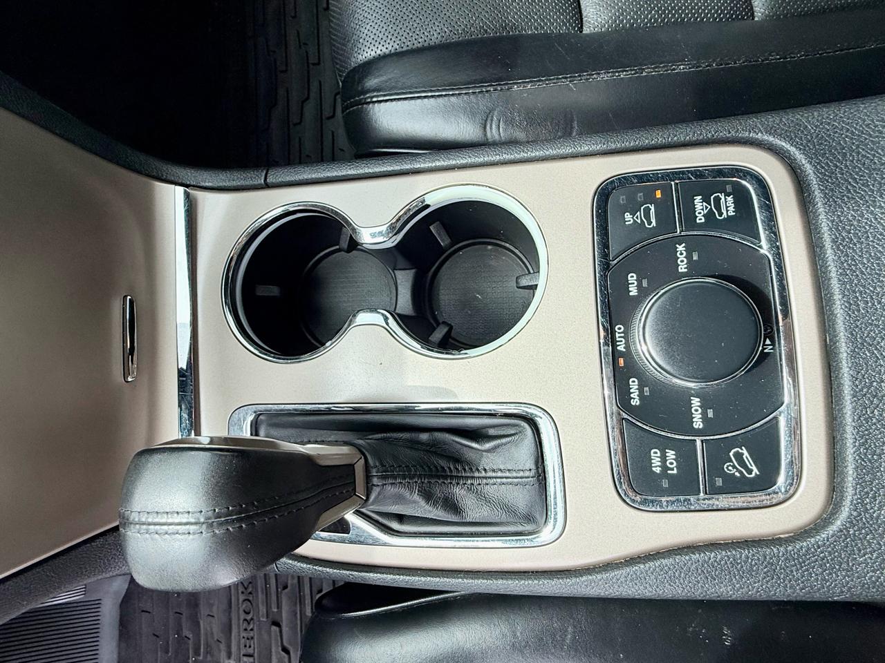 Jeep Grand Cherokee Summit 4WD 2016