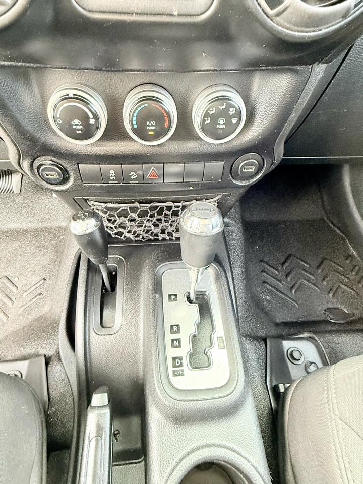 Jeep Wrangler Unlimited Sport 4WD 2014