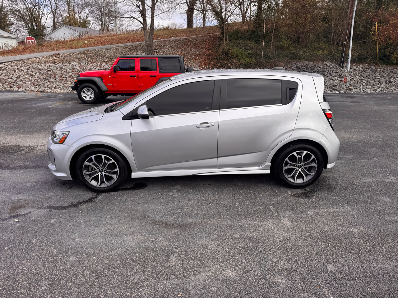 Chevrolet Sonic LT Auto 5-Door 2020