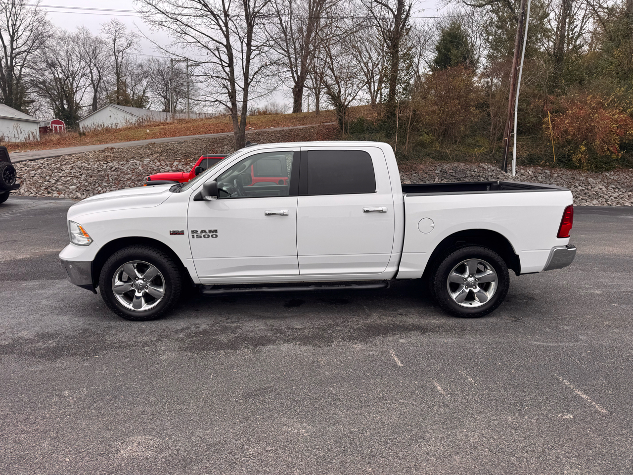 RAM 1500 SLT Crew Cab SWB 4WD 2018