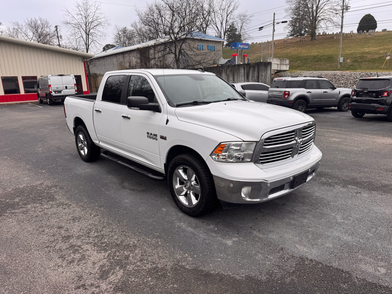 RAM 1500 SLT Crew Cab SWB 4WD 2018