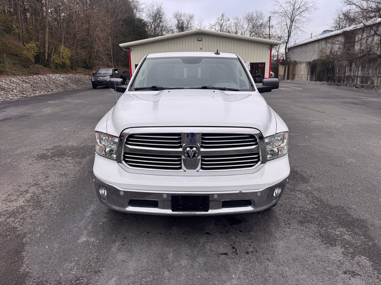 RAM 1500 SLT Crew Cab SWB 4WD 2018