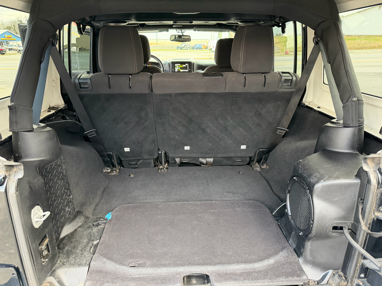 Jeep Wrangler Unlimited Sahara 4WD 2013