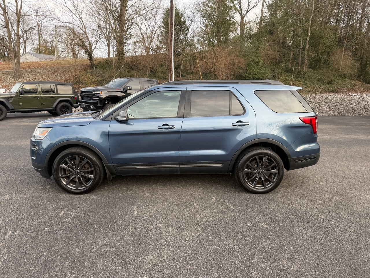 Ford Explorer XLT 4WD 2018