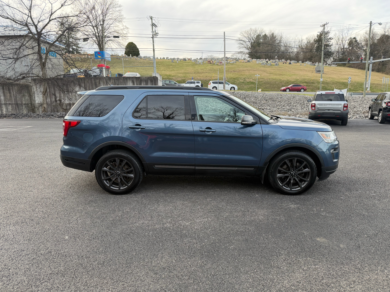 Ford Explorer XLT 4WD 2018