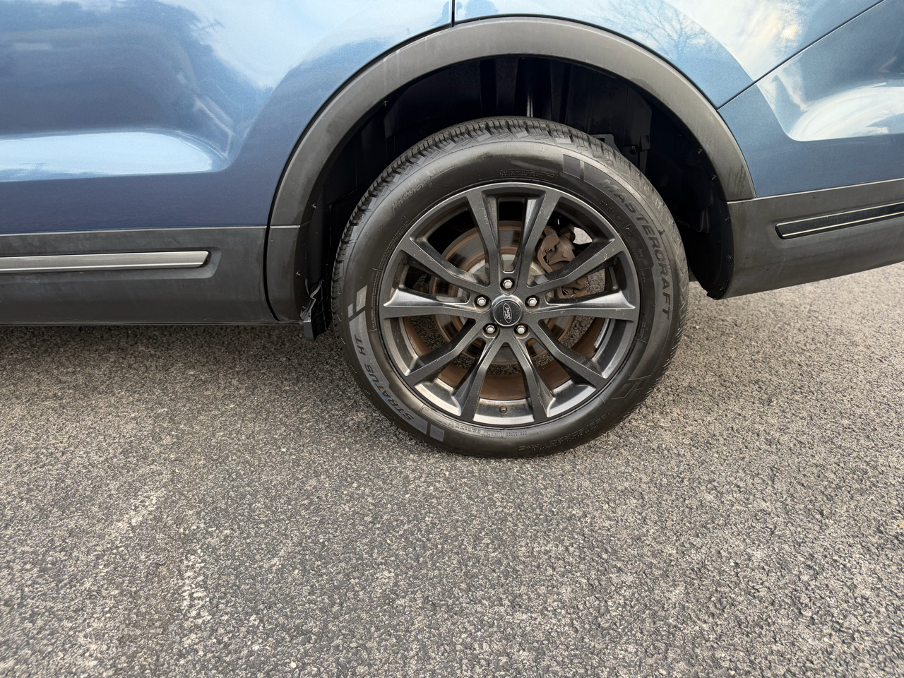 Ford Explorer XLT 4WD 2018